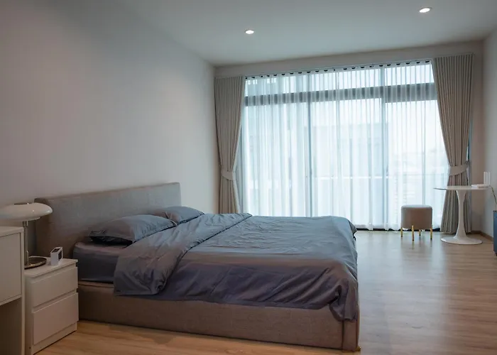 ホリデーパーク Luxurious House, Quiet, Nordic Style 230 Sqm バンコク都