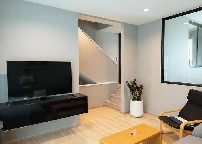ホリデーパーク Luxurious House, Quiet, Nordic Style 230 Sqm *